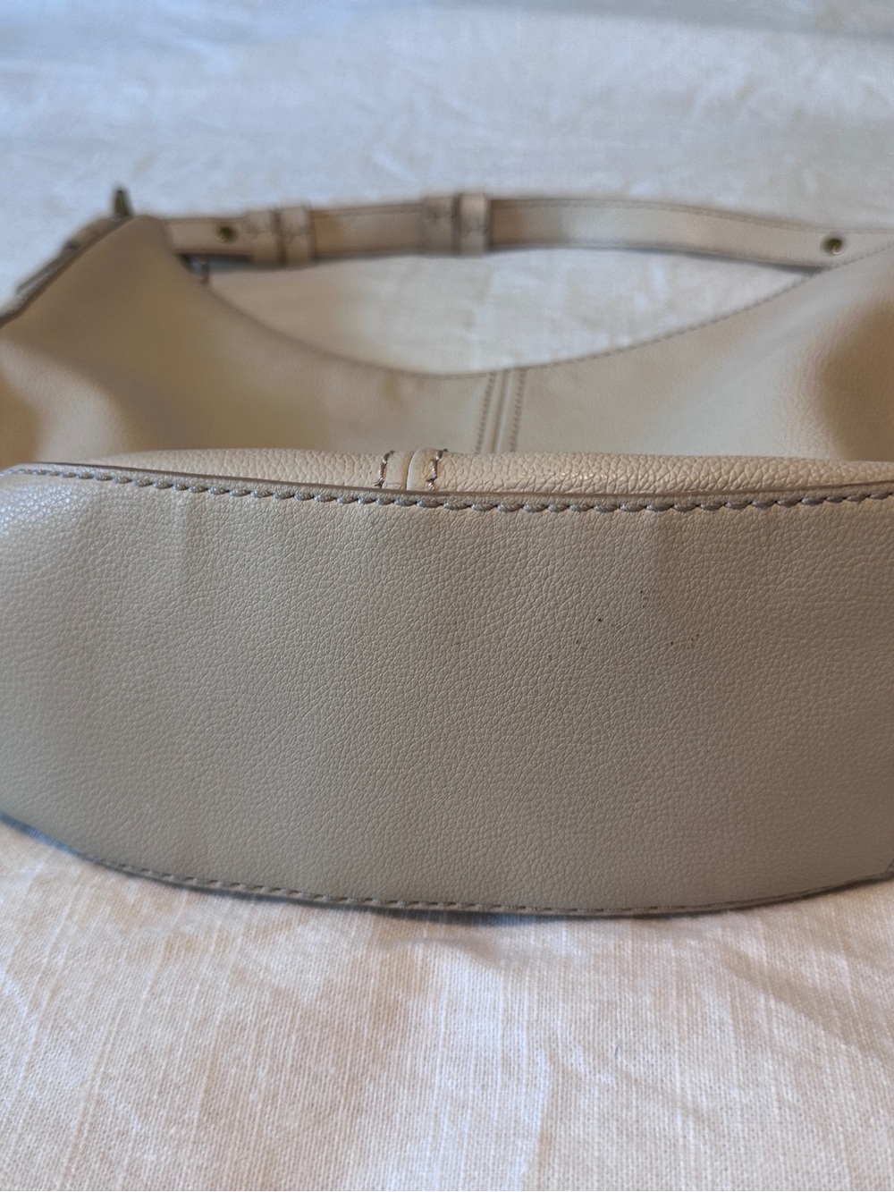 Fossil Cream Pebbled Leather Hobo Bag - Picture 6 of 7